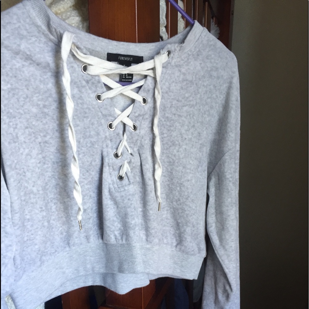 Long sleeve deep v neck crop top